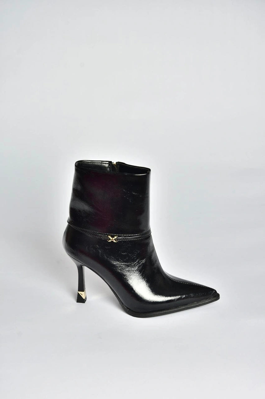 Fox Shoes V820200760 Siyah Rustik İnce Topuklu Kadın Bot Siyah-rustik