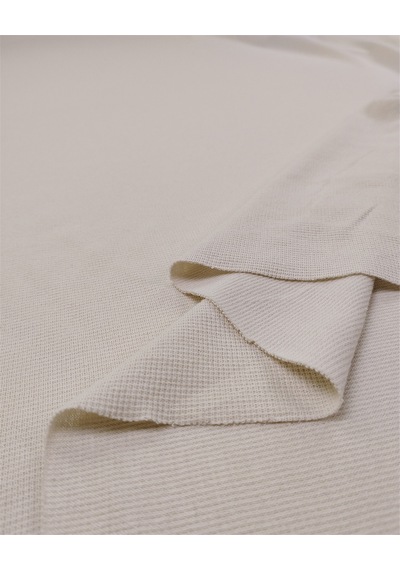 Bej İle Uçuk Yeşil Arası Renkte Örgsğnden Minik Kare Kare Desenli İnce Yumuşak Hayli Esnek Örme Kumaş Elbiselik & Bluzluk En: 150cm-12433 Bej,yeşil