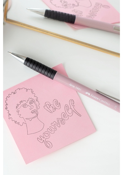 Faber-Castell Grip 1345/47 Versatil Kalem, 0.7 mm, Pembe, Ergonomik Tutuş, Yaylı Uç, Uzun Silgi, Modern Tasarım