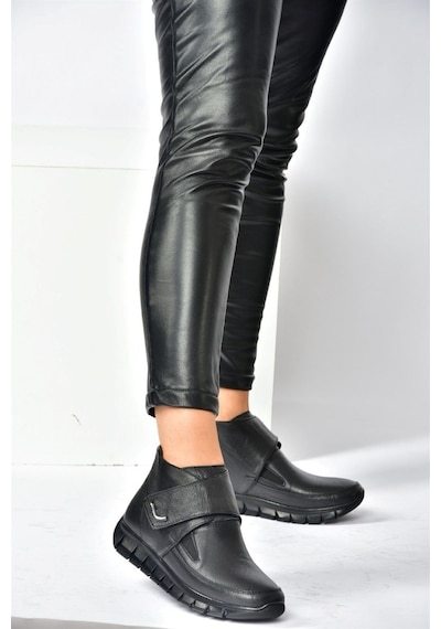 Fox Shoes Siyah Hakiki Deri Comfort Ortopedik Taban Kadın Bot N555361003 Siyah