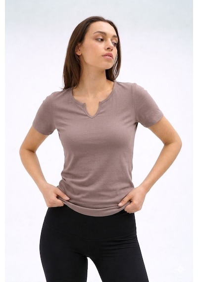 Normal People Irıs - Likralı Organik Pamuk Kumaştan Slimfit Kadın T-shirt Kahve