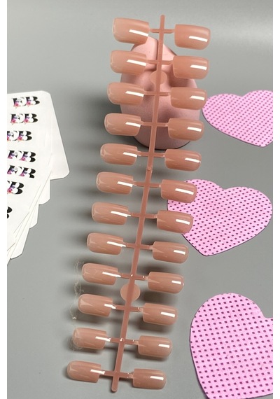 24 Adet Renkli Kısa Takma Tırnak Kare 1133 Bej