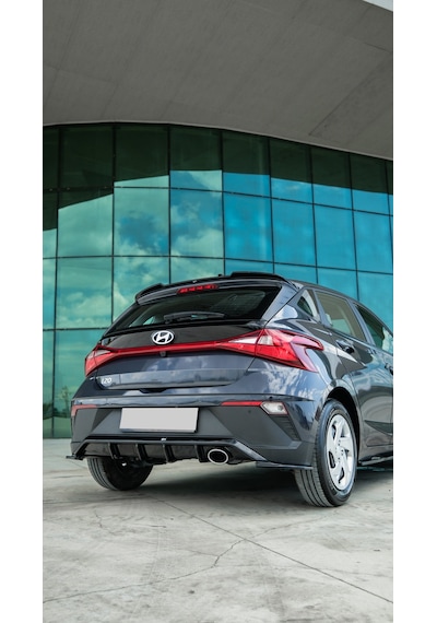 Hyundai İ20 2023+ Sağ Sol Arka Flap Parlak Siyah Arka Tampon Yan Eki