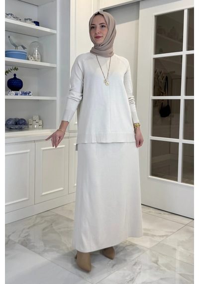 Rabia Şamlı Ceren Etekli Triko Takım Taş Normal