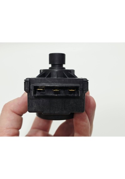 Bosch Uyumlu Buderus Kombi Üç Yollu Vana Motoru 24v 31650051.03tn