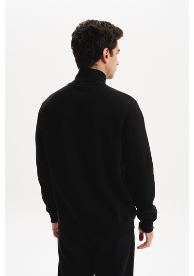 AR-MA Arma Erkek Örme Sweatshirt Regular Fit 3 İplik Basic Dik Yaka Tam Fermuarlı Cepli %70 Pamuk %30 Polyester K30324650702 Siyah AR-MA Arma Erkek Örme Sweatshirt Regular Fit 3 İplik Basic Dik Yaka Tam Fermuarlı Cepli %70 Pamuk %30 Polyester K30324650702 Siyah