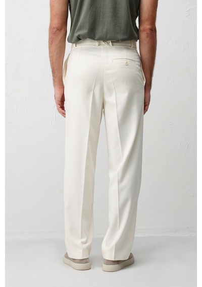 Antioch Relaxed Fit Kemerli Erkek Pantolon Ekru