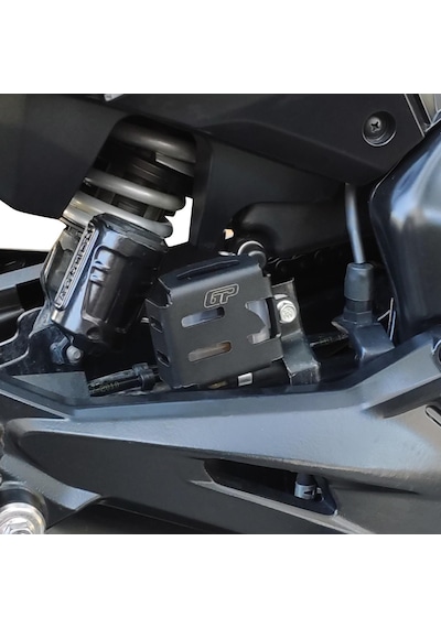 GP Kompozit Bajaj Dominar 250 / 400 2017-2024 Uyumlu Fren Rezervuarı Koruma Kapağı Siyah