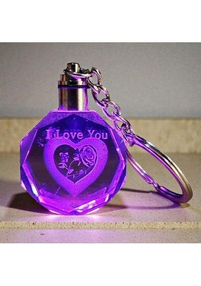 Sevgililer Gününe Özel Kalpli I Love You Yazan Rgb Işıklı Anahtarlık