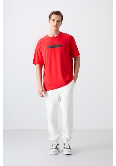 Tommy Life Fiesta Pamuklu Kalın Yumuşak Dokulu Oversize Fit Baskılı Erkek T-shirt - 88334 Kirmizi Tommy Life Fiesta Pamuklu Kalın Yumuşak Dokulu Oversize Fit Baskılı Erkek T-shirt - 88334 Kirmizi