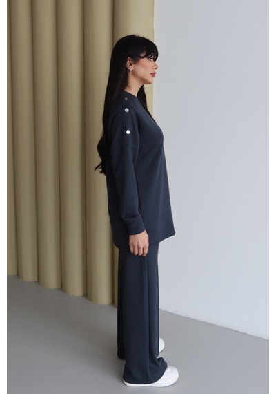 Balenbi Omuz Çıtçıt Detaylı Bisiklet Yaka Oversize Modal Tesettür Takım 1178 Füme Balenbi Omuz Çıtçıt Detaylı Bisiklet Yaka Oversize Modal Tesettür Takım 1178 Füme