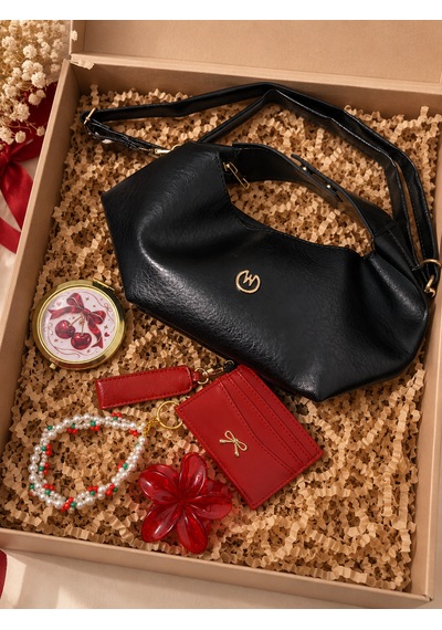 Elpida Bags Kadın Siyah Çanta Ve Aksesuar Hediye Seti Çanta, Kartlık, Cep Aynası, Toka Ve Charm Siyah - Kırmızı Elpida Bags Kadın Siyah Çanta Ve Aksesuar Hediye Seti Çanta, Kartlık, Cep Aynası, Toka Ve Charm Siyah - Kırmızı