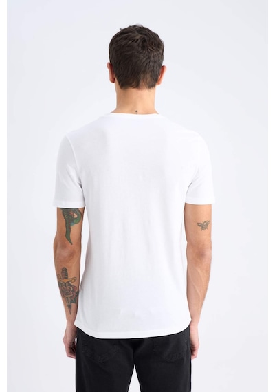 DeFacto %100 Pamuk Slim Fit Dar Kesim V Yaka Basic Düz Kısa Kollu Beyaz Tişört M7668AZ25SPWT34