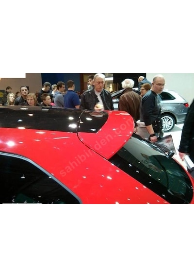 Seat Leon Spoiler Parlak Siyah Policarbondur
