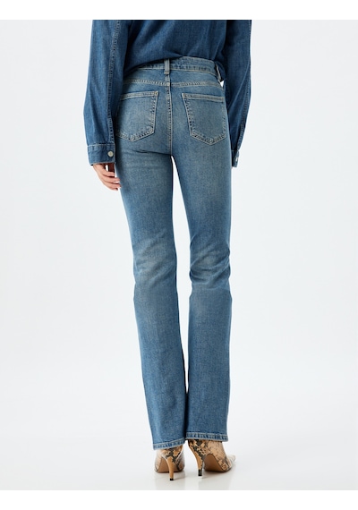 Koton Düşük Bel İspanyol Paça Slim Fit Düğmeli Cepli Kot Pantolon - Flare Jean Orta İndigo 5wal40239md İndigo Koton Düşük Bel İspanyol Paça Slim Fit Düğmeli Cepli Kot Pantolon - Flare Jean Orta İndigo 5wal40239md İndigo