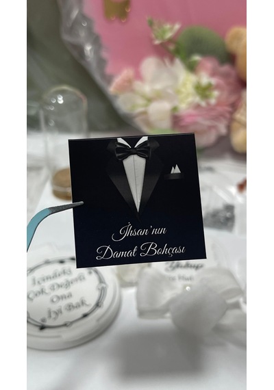 Damat Bohçası Siyah Çikolata Etiketi 3,5 Cm 88 Adet - Arl Etiket Tasarım Beyaz