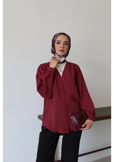 Moonsc V Yaka Önü Düğme Detaylı Bordo Tesettür Gömlek