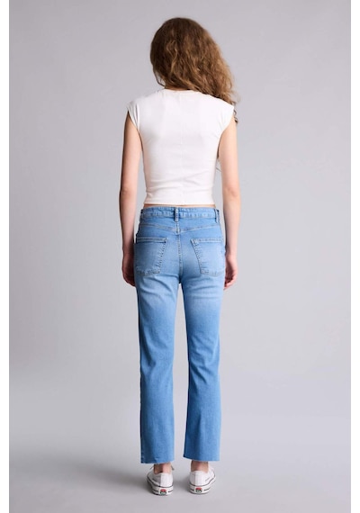 Defacto Crop Flare Fıt Yüksek Bel Kısa Paça Bilek Boy Jean Yıkamalı Pantolon H1665ax26smnm39 Mavi-nm39