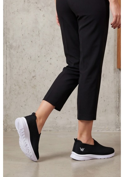 Cloudwalk Comfort Siyah Beyaz Rahat Günlük Yumuşak Tabanlı 4 Mevsim Trend Kadın Slip-on Sneaker ... Siyah - Beyaz