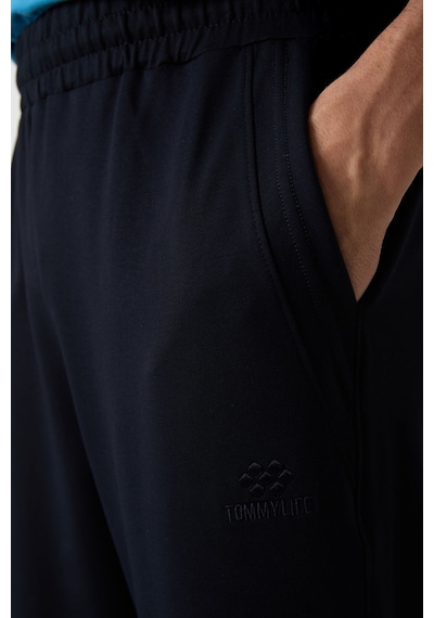 Tommy Life Lacivert Pamuklu Yumuşak Dokulu Standart Fit Nakışlı Erkek Kapri - 83102 Lacivert