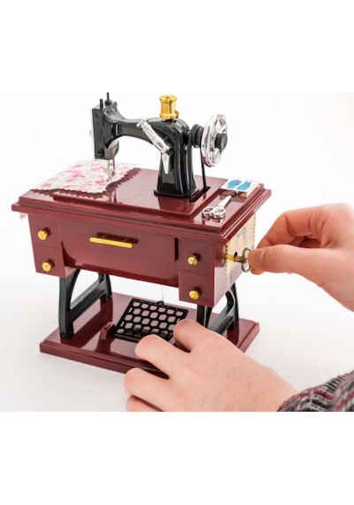 Çiko Toys Müzikli Ve Çekmeceli Dikiş Makinası
