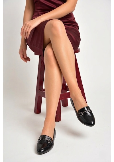 Fox Shoes Y290110008 Siyah Rugan Toka Detaylı Günlük Kadın Babet Siyah