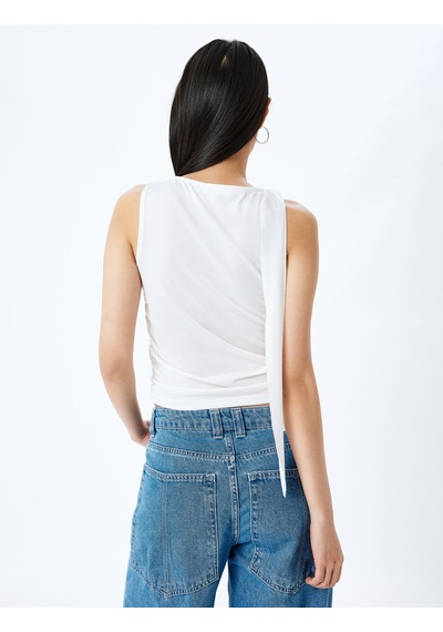 Koton Bağlama Detaylı Kolsuz Slim Fit Bisiklet Yaka Üst Ekru 5sal30023ık Ekru