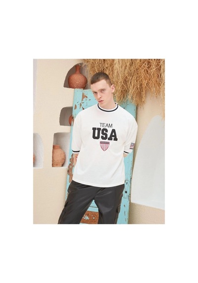 Erkek Bisiklet Yaka Tişört Nakış İşlemeli Kısa Kol Oversize T-shirt - Beyaz