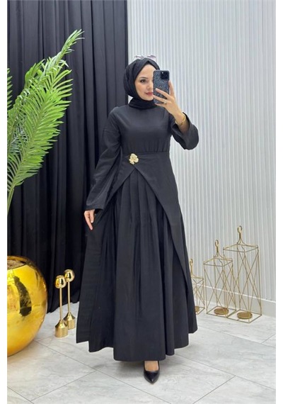 Neşeli Butik Kadın Siyah Broş Detaylı Drapeli Tam Boy Tesettür Elbise