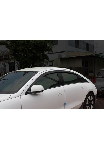 Hyundai Ioniq 6 Siyah Cam Rüzgarlığı