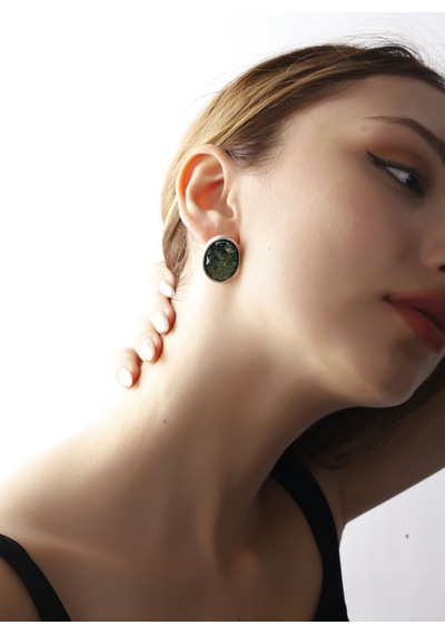 Matya Antik Gümüş Kaplama Çivili Yeşil Renk Taşlı Model Küpe Gümüş