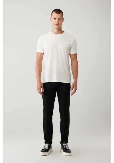 Avva Erkek Beyaz Soft Touch Bisiklet Yaka Regular Fit T-shirt B001031 Beyaz