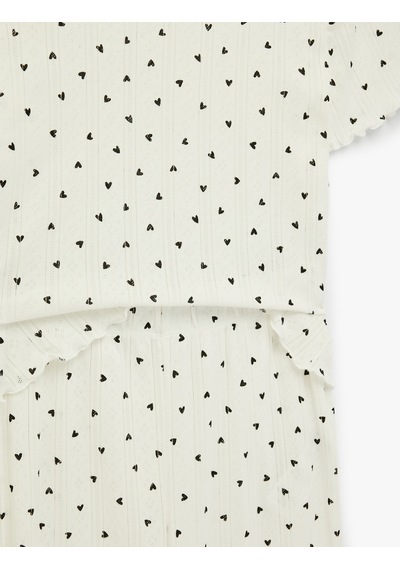 Koton Kısa Kollu Bisiklet Yaka Kalp Desenli Pamuklu Pijama Takımı Beyaz Desenli 6slk40090mk Koton Kısa Kollu Bisiklet Yaka Kalp Desenli Pamuklu Pijama Takımı Beyaz Desenli 6slk40090mk