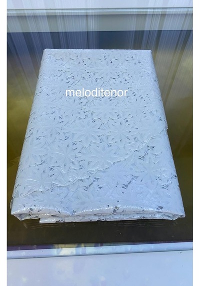 Tr Şeffaf Kaplama Küçük Papatya Yıldız Desen İşeme Dantel Görünümlü Pvc Yuvarlak Muşamba Masa Örtüsü Beya Genel