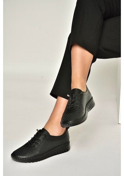 Fox Shoes Y555705103 Siyah Hakiki Deri Comfort Ortopedik Taban Kadın Ayakkabı Siyah