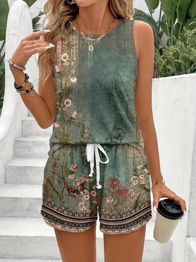 Sidelya Concept Kadın Askılı Yuvarlak Yaka Çiçek Baskılı Süprme Bluz Ve Short Ikili Takım Yeşil Sidelya Concept Kadın Askılı Yuvarlak Yaka Çiçek Baskılı Süprme Bluz Ve Short Ikili Takım Yeşil