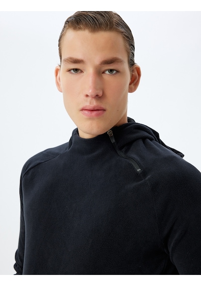Koton Spor Sweatshirt Boxy Kapşonlu Polar Kalın Kumaşlı Fermuar Detaylı Kanguru Cepli Siyah 5wam70027nk