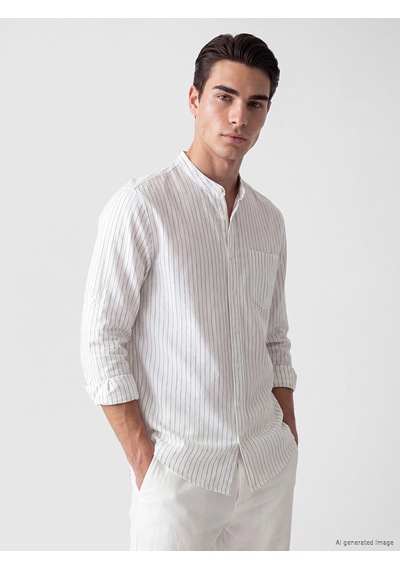 Lcwaıkıkı Classic Beyaz Regular Fit Hakim Yaka Çizgili Poplin Erkek Gömlek