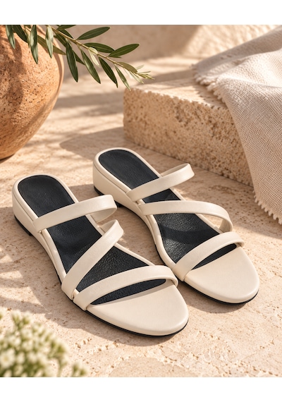 Yeo Leather Hakiki Deri 3 Bantlı Kadın Terlik / Sandalet 3 Cm Dolgu Topuk - Zamansız Tasarım Krem