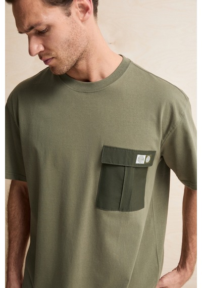 Grimelange Pocket Erkek %100 Organik Pamuklu Dokuma Cepli Etiket Detaylı Haki T-shirt