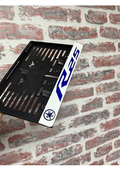 Yamaha R25 Beyaz Pleksi Motor Plakalığı