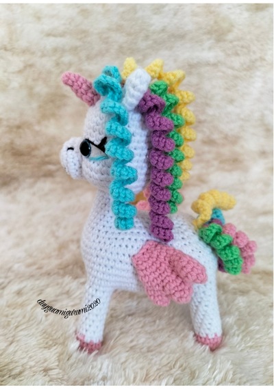 Unicorn tek boynuzlu oyuncak at amigurumi oyuncak bebek beyaz at