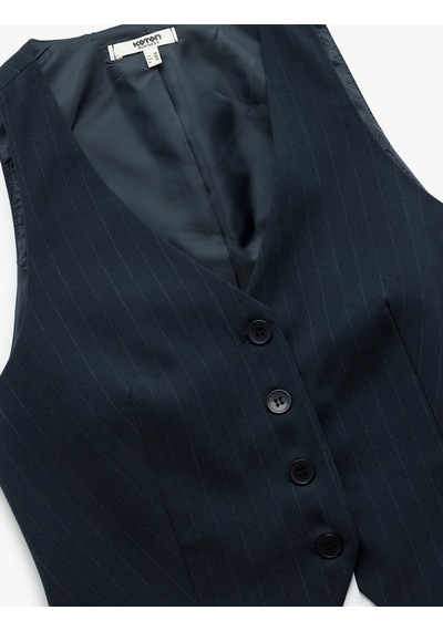 Koton İki Farklı Kumaş Detaylı V Yaka Düğmeli Blazer Yelek Lacivert Çizgili 5sak20109uw 7s2 Çok Renkli Koton İki Farklı Kumaş Detaylı V Yaka Düğmeli Blazer Yelek Lacivert Çizgili 5sak20109uw 7s2 Çok Renkli