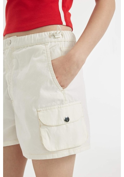 Defacto Coool Regular Fit Normal Bel Kısa Paça Gabardin Şort A3688AX24HSER232 Ekru