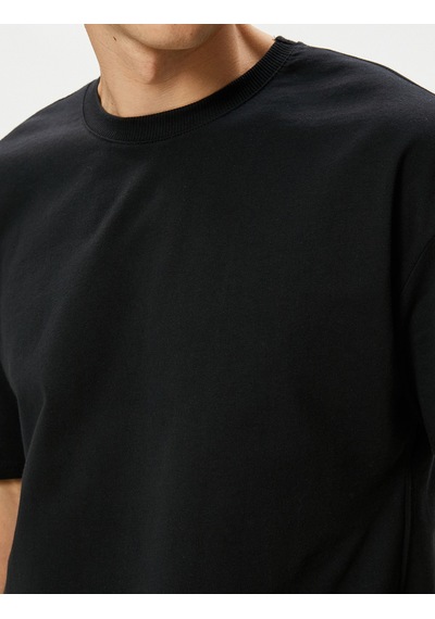 Koton Basic Oversize Tişört Bisiklet Yaka Düşük Omuzlu Kısa Kollu Pamuklu Siyah 4sam10069hk Siyah Koton Basic Oversize Tişört Bisiklet Yaka Düşük Omuzlu Kısa Kollu Pamuklu Siyah 4sam10069hk Siyah