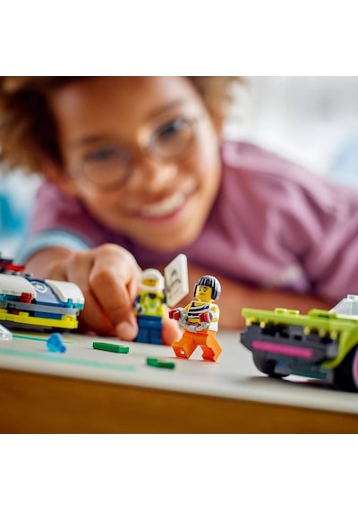 LEGO® City Polis Arabası ve Spor Araba Takibi 60415 6+ Yaratıcı Oyuncak Yapım Seti - 213 Parça