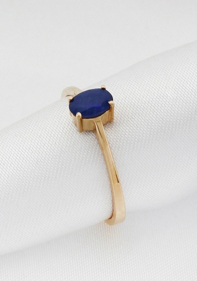 Oval Safir Tektaş Yüzük