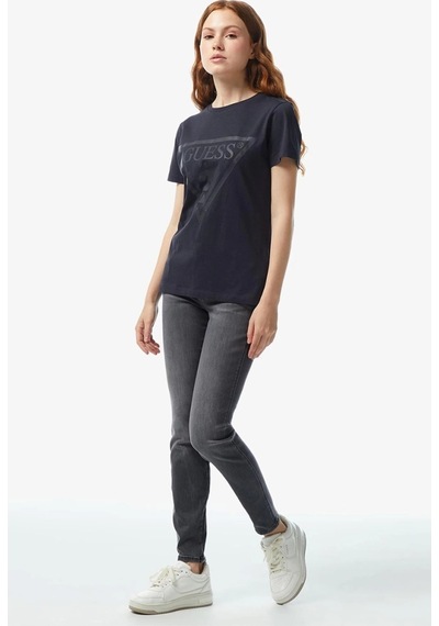 Guess Kadın Adele Regular Siyah T-shirt Siyah