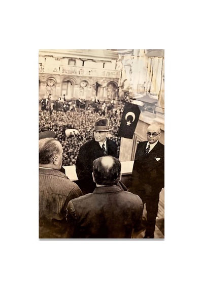 Atatürk Meydanda Hitap - Cam Tablo - Deg0593 50 X 70 Cm