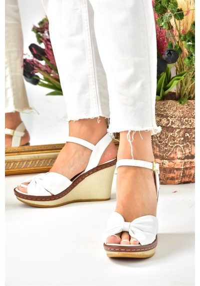 Fox Shoes  Beyaz Dolgu Topuklu Kadın Ayakkabı M674040409